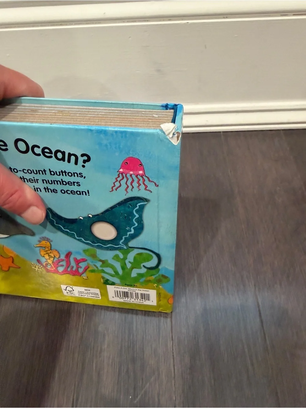 Melissa & Doug Poke-A-Dot! Who's in the Ocean? - Hard Popping Board Book Toddler